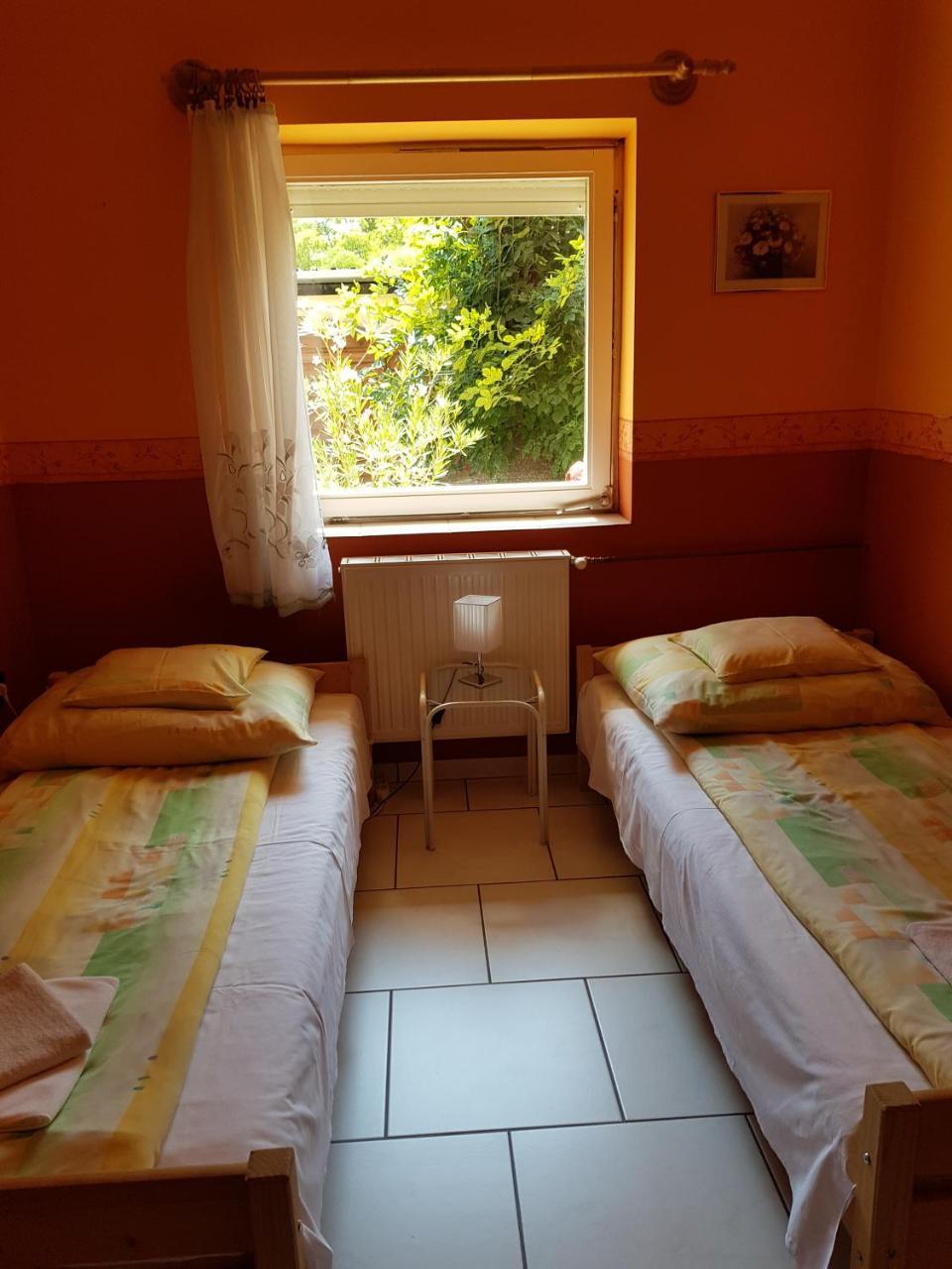 Hotel Pelikan Hódmezővásárhely Buitenkant foto