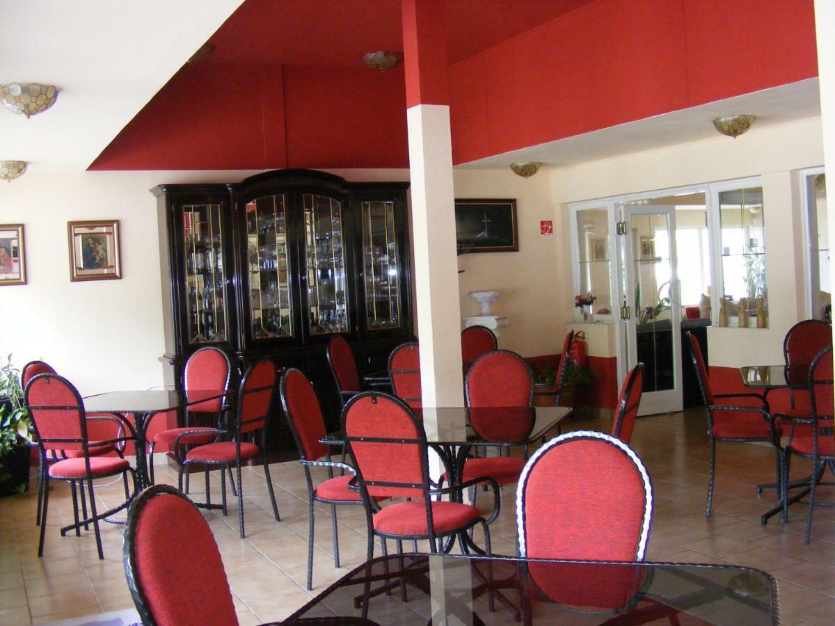 Hotel Pelikan Hódmezővásárhely Buitenkant foto